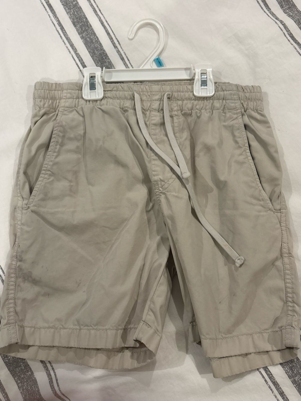 Men's Casual Drawstring Shorts in Light Beige